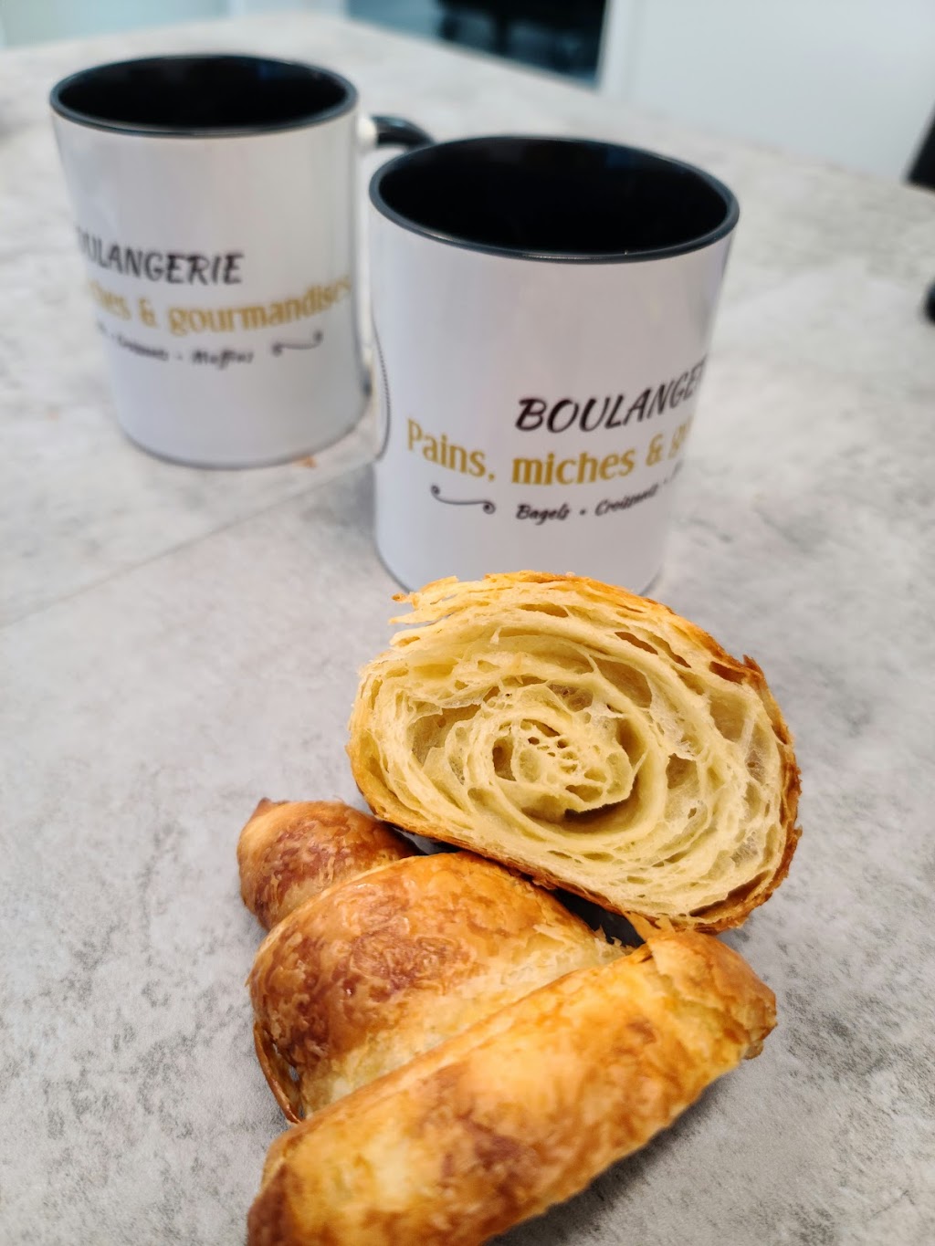 boulangerie pains, miches et gourmandises | 183 Blvd. Sir-Wilfrid-Laurier local 102, Saint-Basile-le-Grand, QC J3N 1M2, Canada | Phone: (450) 653-2828