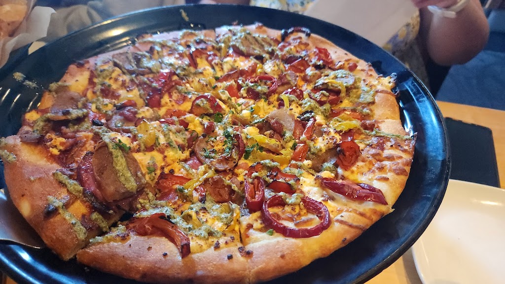 Boston Pizza | 133 Church St, Antigonish, NS B2G 2E3, Canada | Phone: (902) 867-3444
