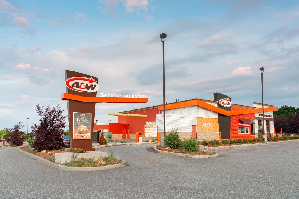 The Victoriaville Center | 405 Boulevard Jutras E, Victoriaville, QC G6P 7H4, Canada | Phone: (819) 752-4647