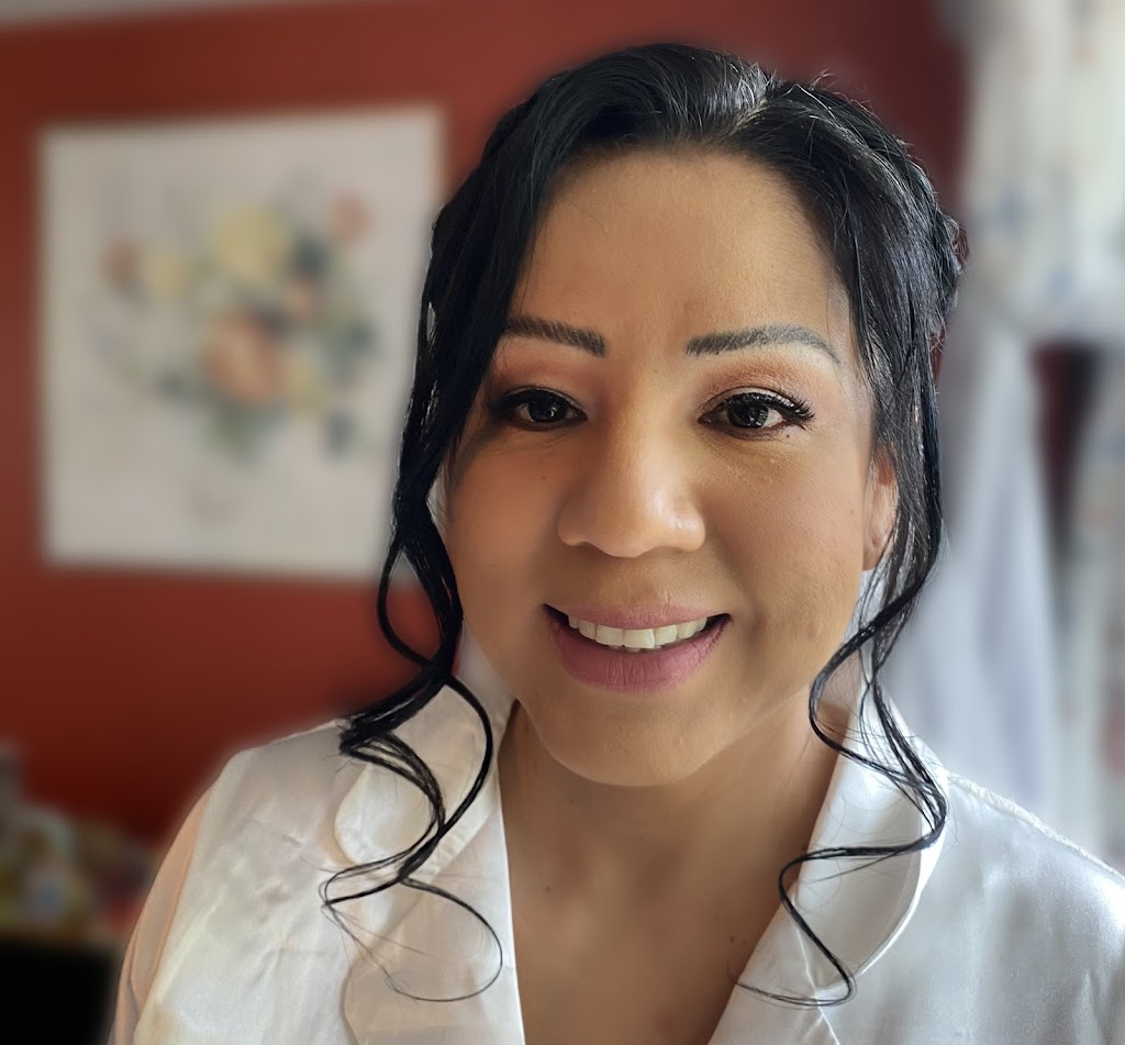 Martha - Makeup and Hair Artist | 948 Esquimalt Rd, Esquimalt, BC V9A 6V3, Canada | Phone: (236) 508-2803