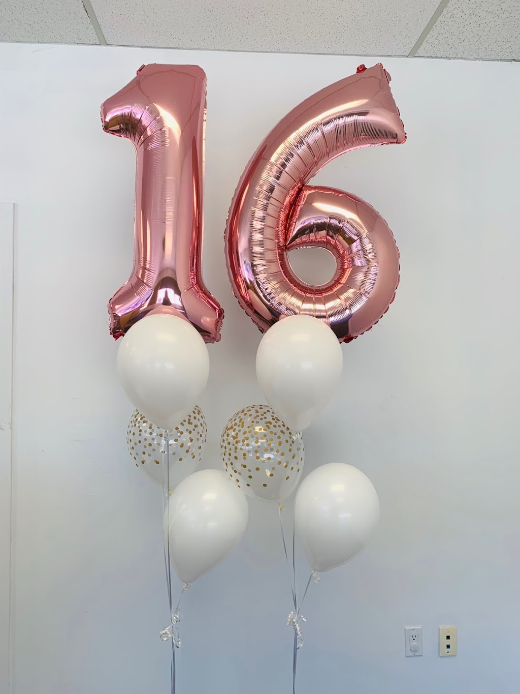 Balloons and Party Supplies by Fifteen o9 Events Inc | 3 Massey St Unit 13, Angus, ON L0M 1B0, Canada | Phone: (705) 500-1900