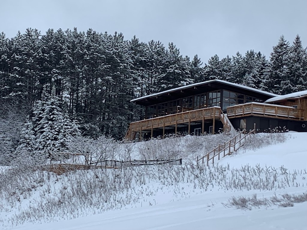 Le Grand Chalet | 695 Rue de la Montagne, Mont-Tremblant, QC J8E 2V2, Canada | Phone: (819) 429-5111