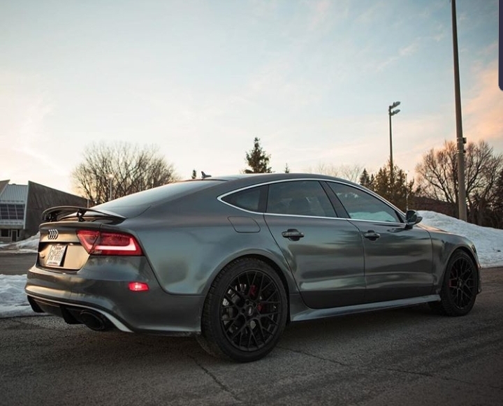 Cars Rental | 3055 Boulevard Saint-Martin O Suite T500, Laval, QC H7T 0J3, Canada | Phone: (438) 225-7673