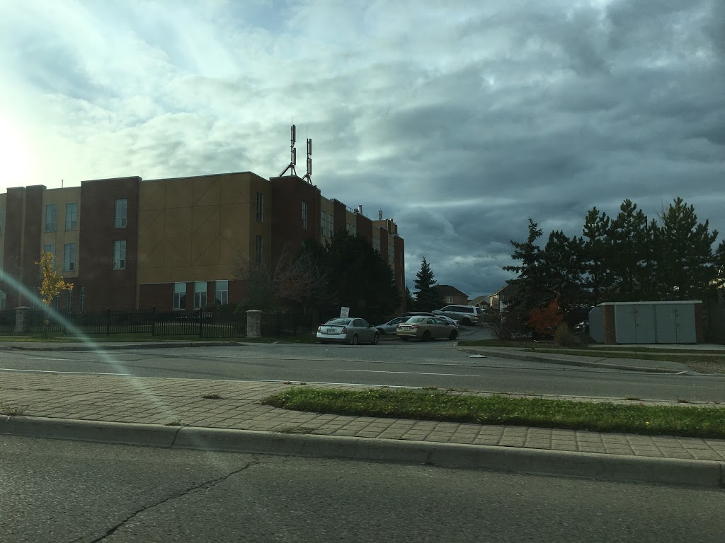 Maple Grove Care Community | 215 Sunny Meadow Blvd, Brampton, ON L6R 3B5, Canada | Phone: (905) 458-7604