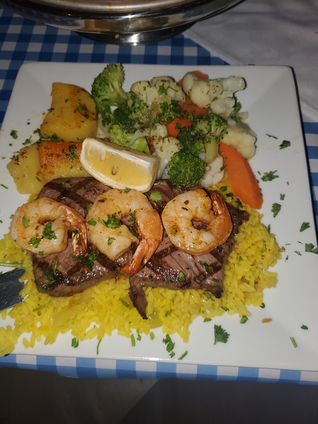 Plaka Greek Taverna | 320 W Creek Dr #203, Chestermere, AB T1X 1K7, Canada | Phone: (403) 455-3515