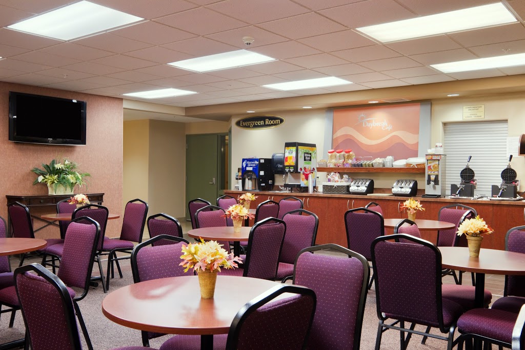 Days Inn by Wyndham Thunder Bay North | 1250 Golf Links Rd, Thunder Bay, ON P7B 0A1, Canada | Phone: (807) 344-3297