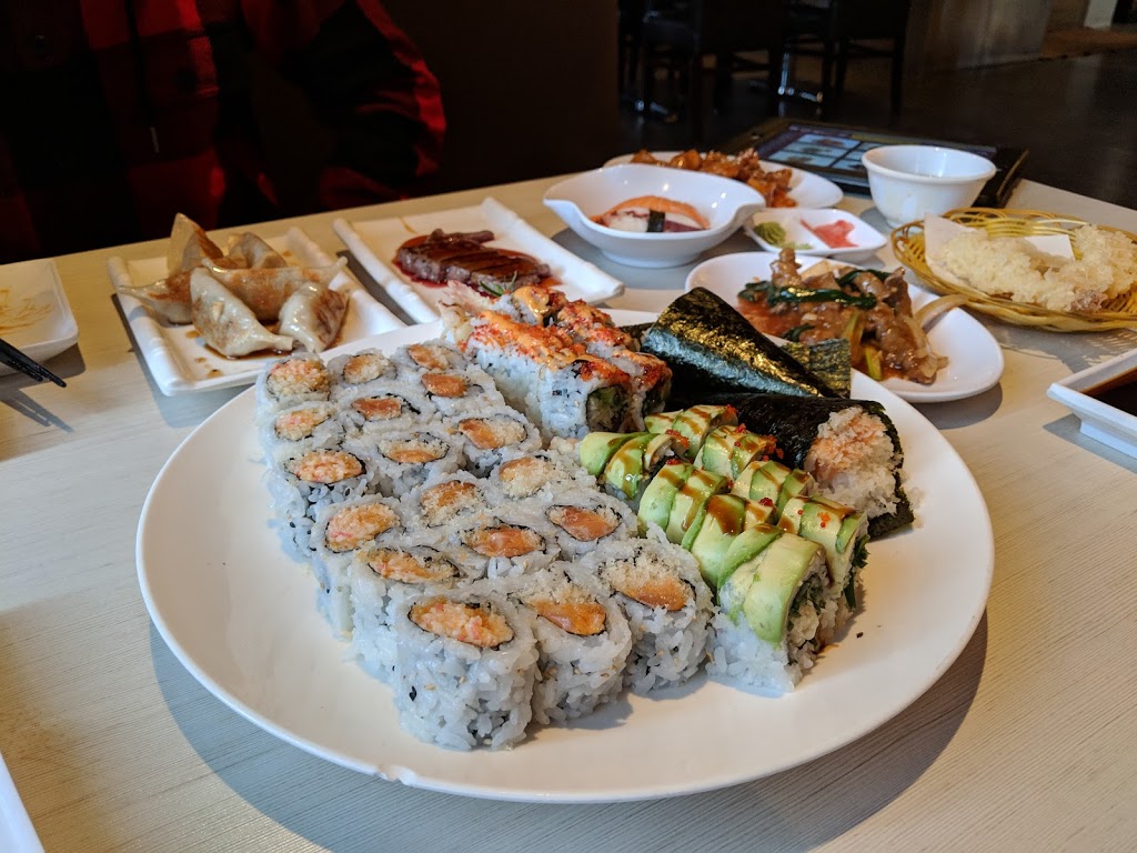 Dragon Rolls Japanese + Thai | 1105 Kingston Rd unit 6-8, Pickering, ON L1V 1B5, Canada | Phone: (905) 839-9888