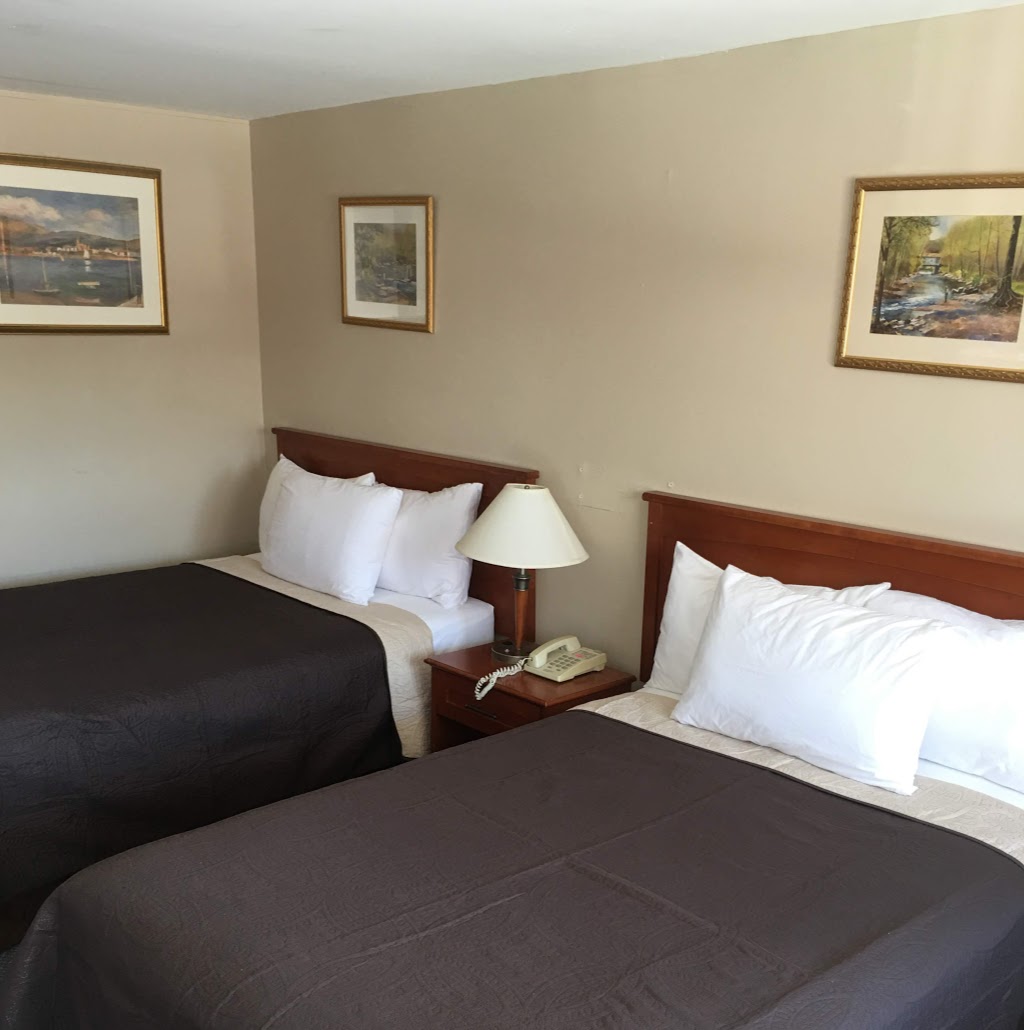 Silver Star Motel | 748 Yonge St, Midland, ON L4R 2E5, Canada | Phone: (705) 526-6571