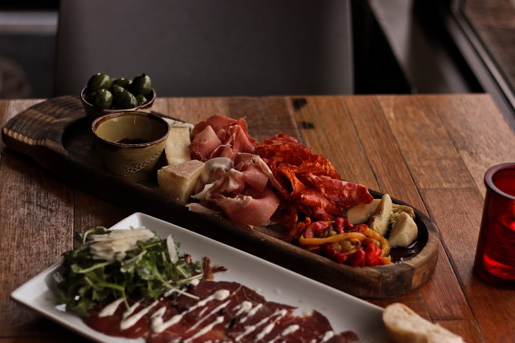 Rosso Pizzeria | 8738 109 St NW, Edmonton, AB T6G 1E9, Canada | Phone: (780) 433-5382