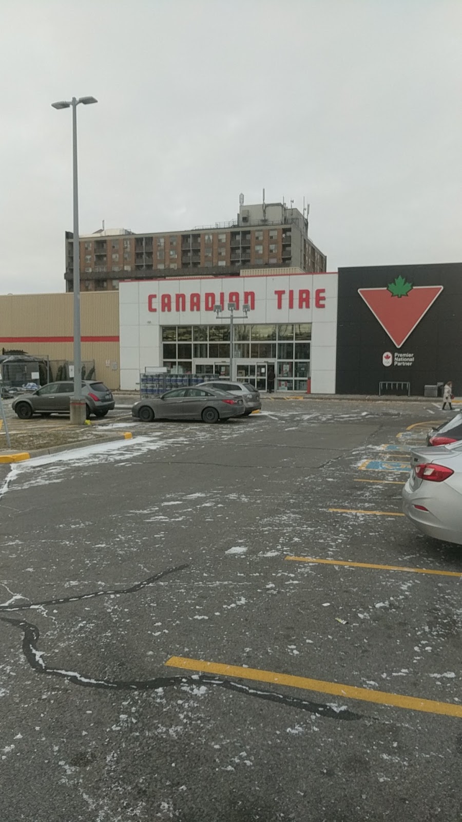 Canadian Tire Kingston Rd, ON 2850 Kingston Rd, Scarborough, ON M1M