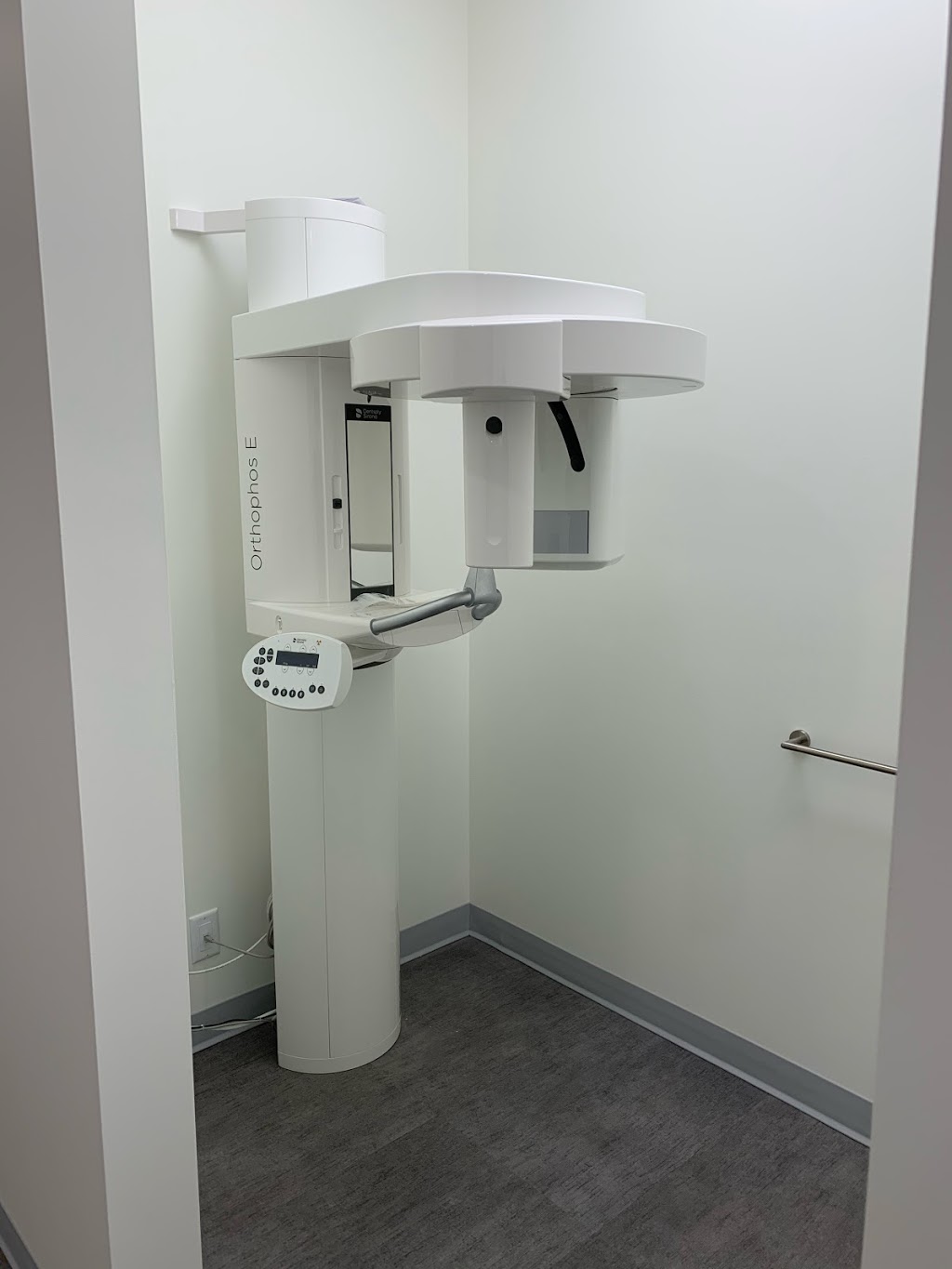 Mccallum Dental | 719 McCallum Rd #101, Victoria, BC V9B 6A2, Canada | Phone: (250) 391-6490