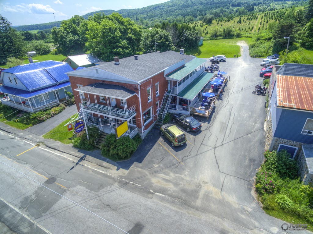 Auberge De St-Fortunat Enr | 109 PRINCIPALE, Saint-Fortunat, QC G0P 1G0, Canada | Phone: (819) 344-5603