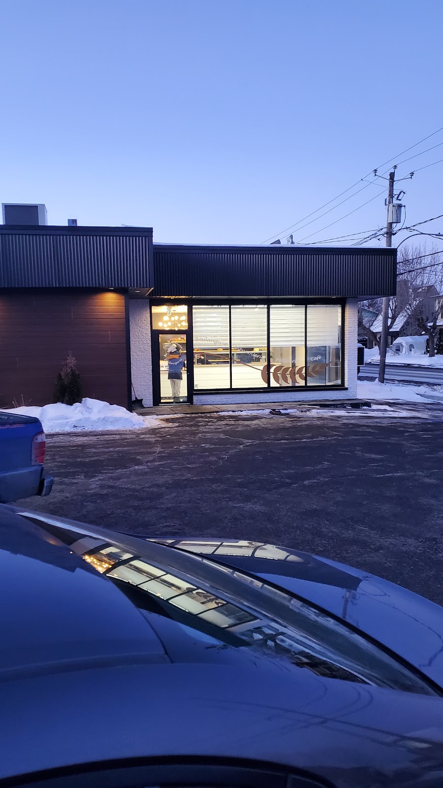 Boulangerie Délices Granada | 1055 Bd Mercure, Drummondville, QC J2B 3L5, Canada | Phone: (819) 850-6913