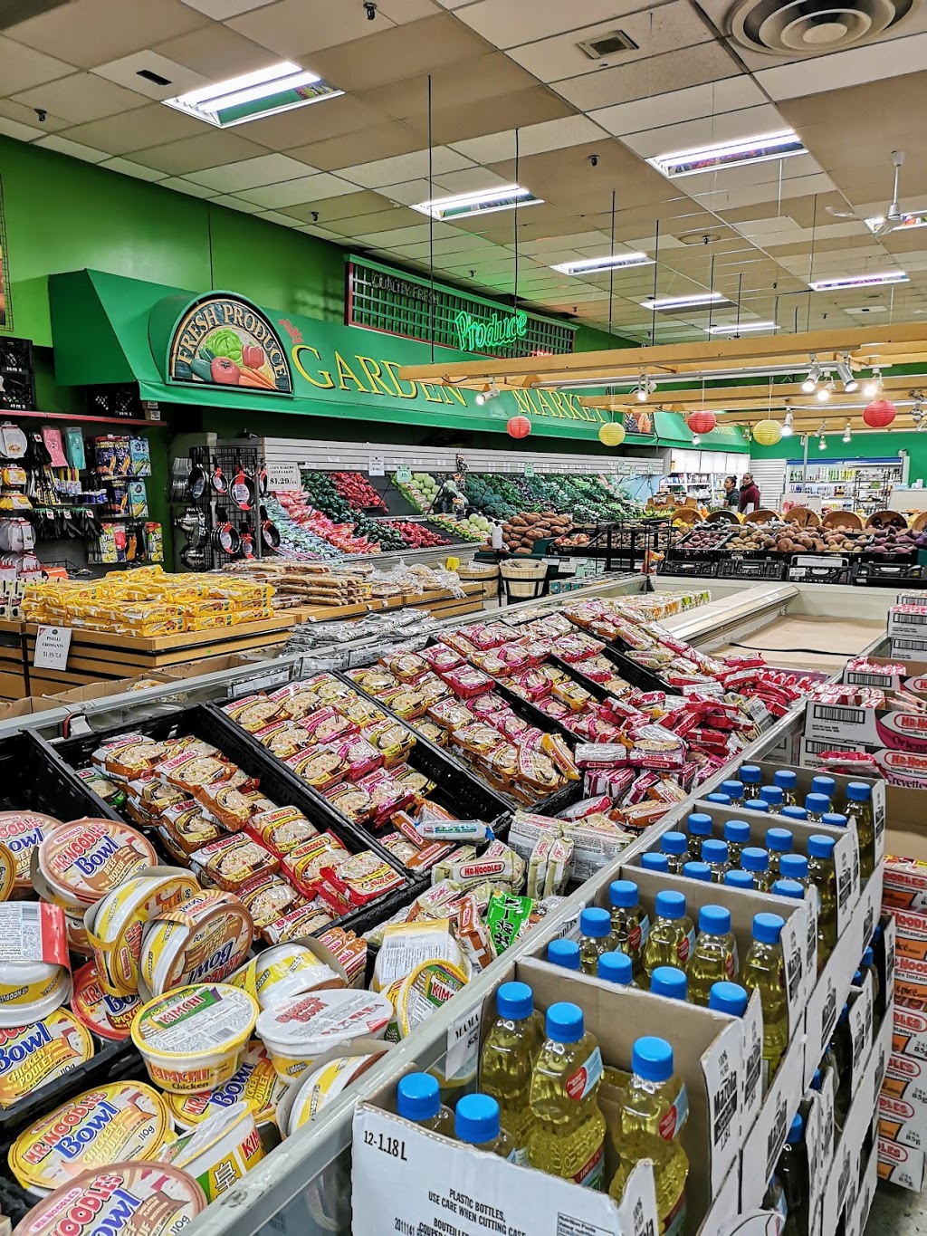 Your Community Grocers | store | 45 Four Winds Dr, North York, ON M3J 1K7, Canada | 4166636000 OR +1 416-663-6000