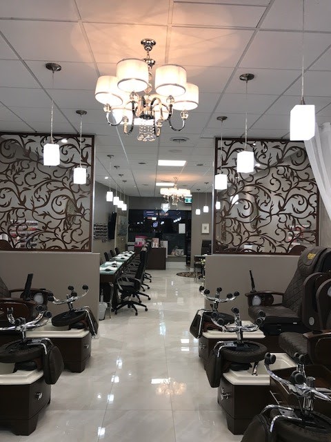 Krystal Beauty Nails and Day Spa | 2023 Long Lake Rd, Sudbury, ON P3E 4M8, Canada | Phone: (705) 525-1888
