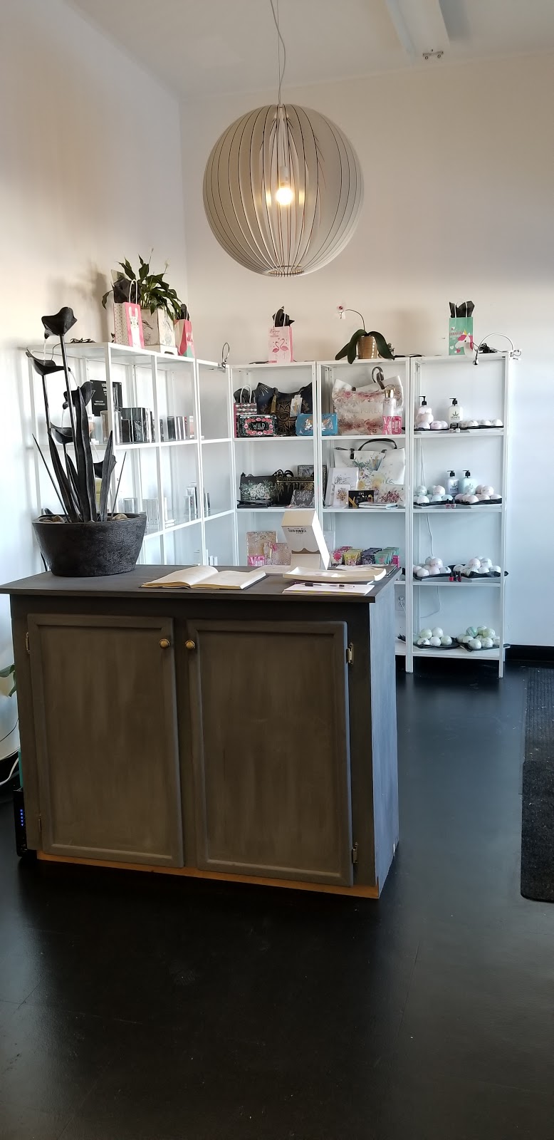 Sapphire Spa | 3146 Laura Dr unit 3, Chelmsford, ON P0M 1L0, Canada | Phone: (705) 590-2552