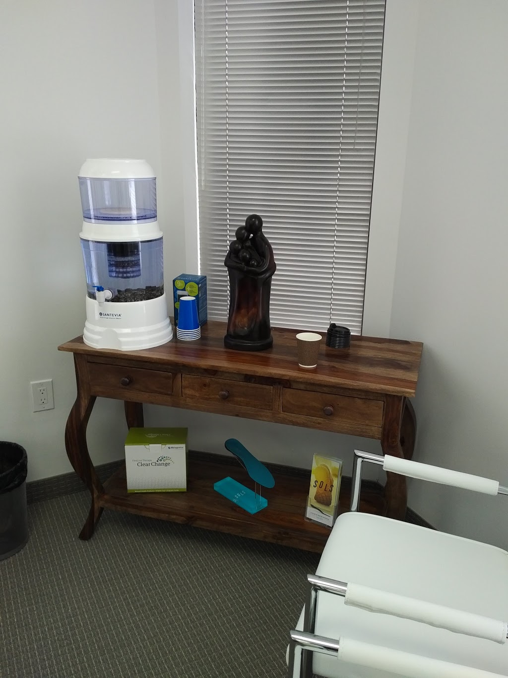 YourBack Chiropractic | 1100 Central Pkwy W Unit 30-1, Mississauga, ON L5C 4E5, Canada | Phone: (905) 281-8282