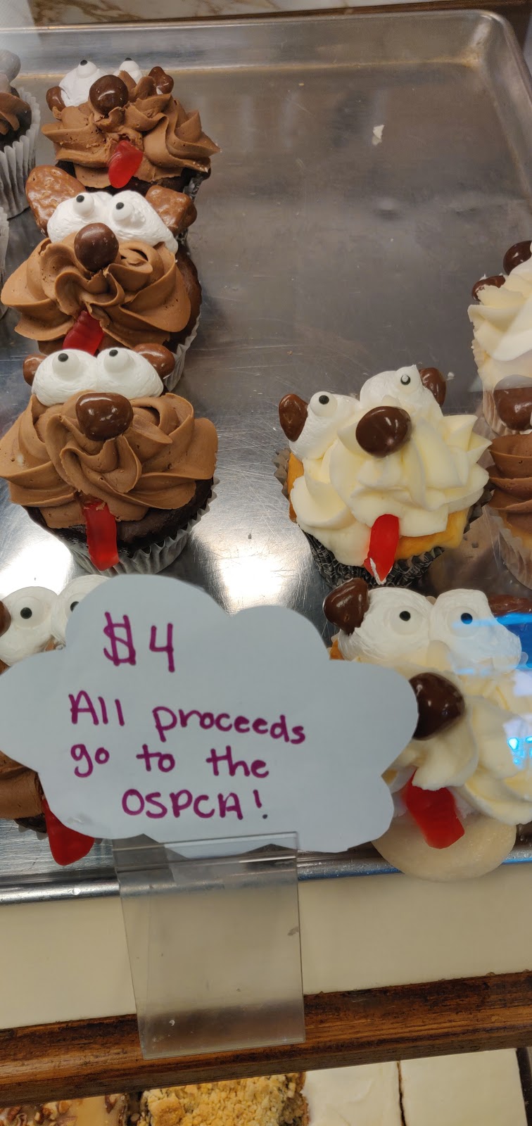 The Bakery | 141 Brock St, Gravenhurst, ON P1P 1X2, Canada | Phone: (705) 687-2579
