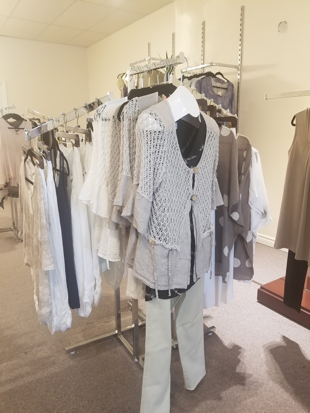 Château Sinclair | 84 Charing Cross St Unit 10a, Brantford, ON N3R 2H6, Canada | Phone: (519) 605-0178
