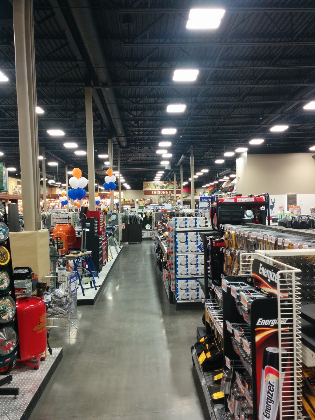 Canac | 475 Boulevard Pierre-Bertrand, Québec, QC G1M 3T8, Canada | Phone: (418) 687-2960