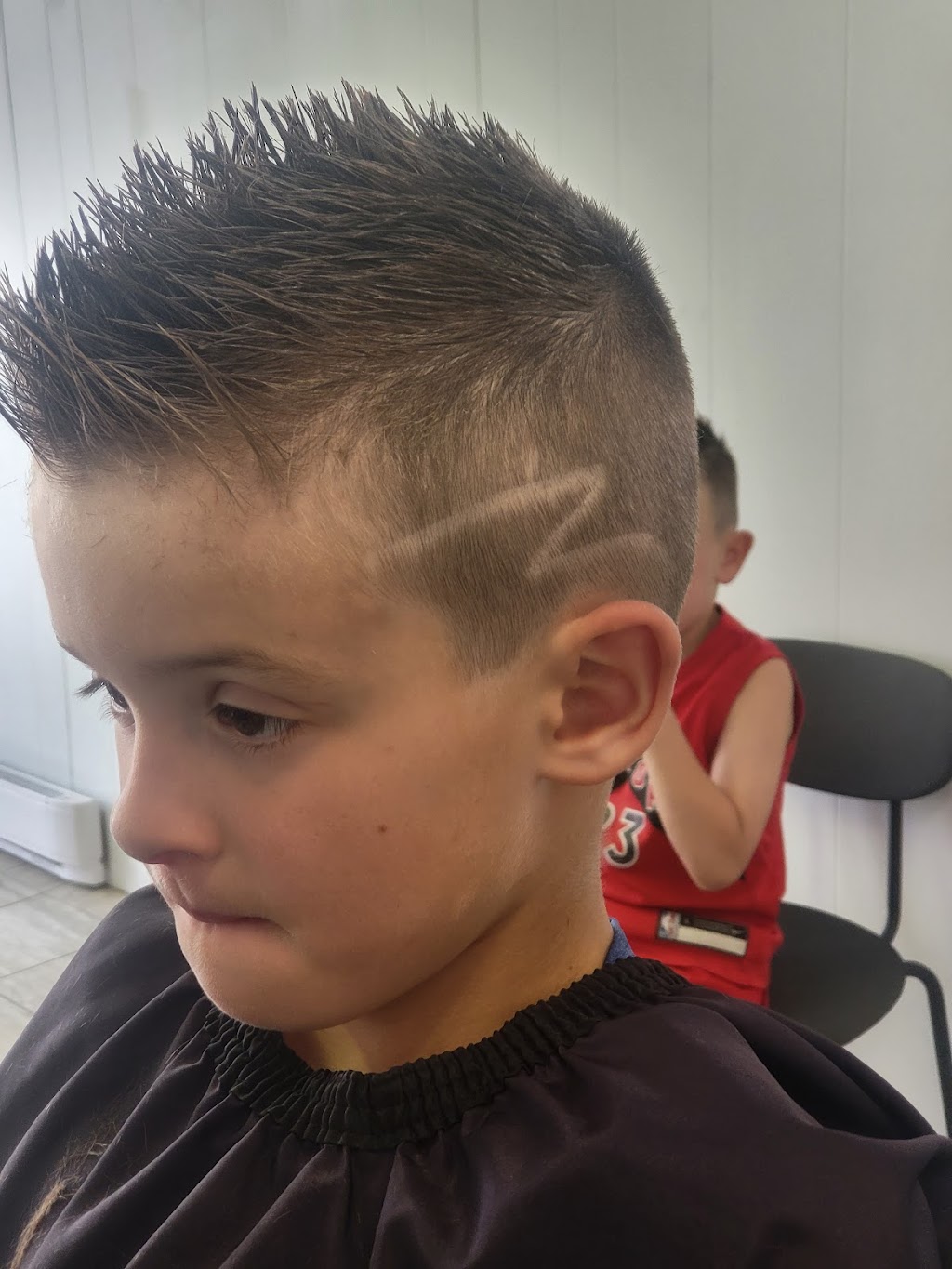The Bruham Barber | 622 Bruham Ave, Pembroke, ON K8A 4Z7, Canada | Phone: (613) 631-0663