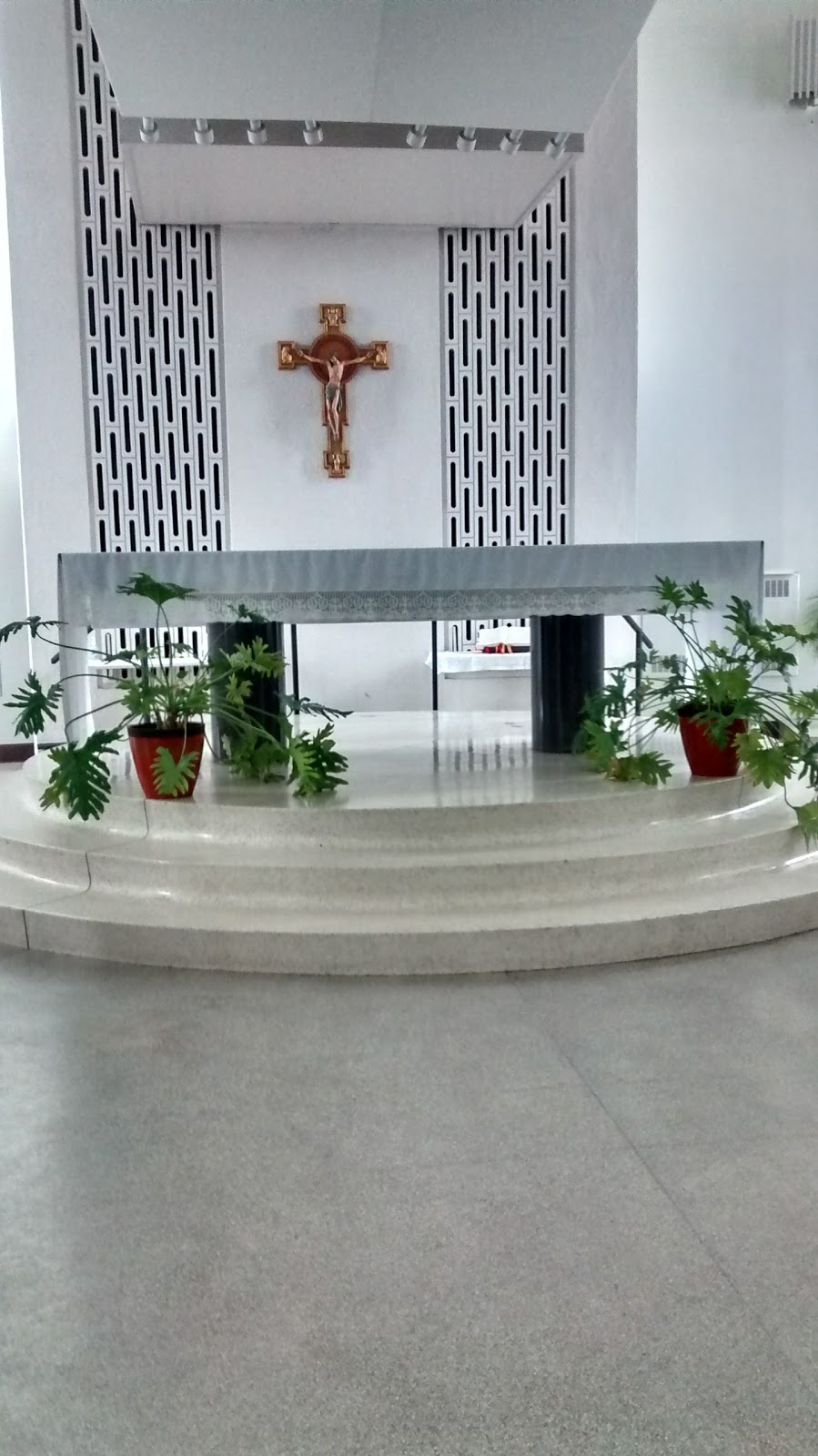St.Basils Church | 940 Rex Ave, Ottawa, ON K2A 2P7, Canada | Phone: (613) 729-5149