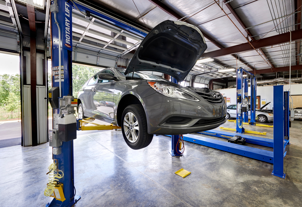 Meineke Car Care Centre | 36 Edgewater St, Ottawa, ON K2L 1V8, Canada | Phone: (613) 519-1159