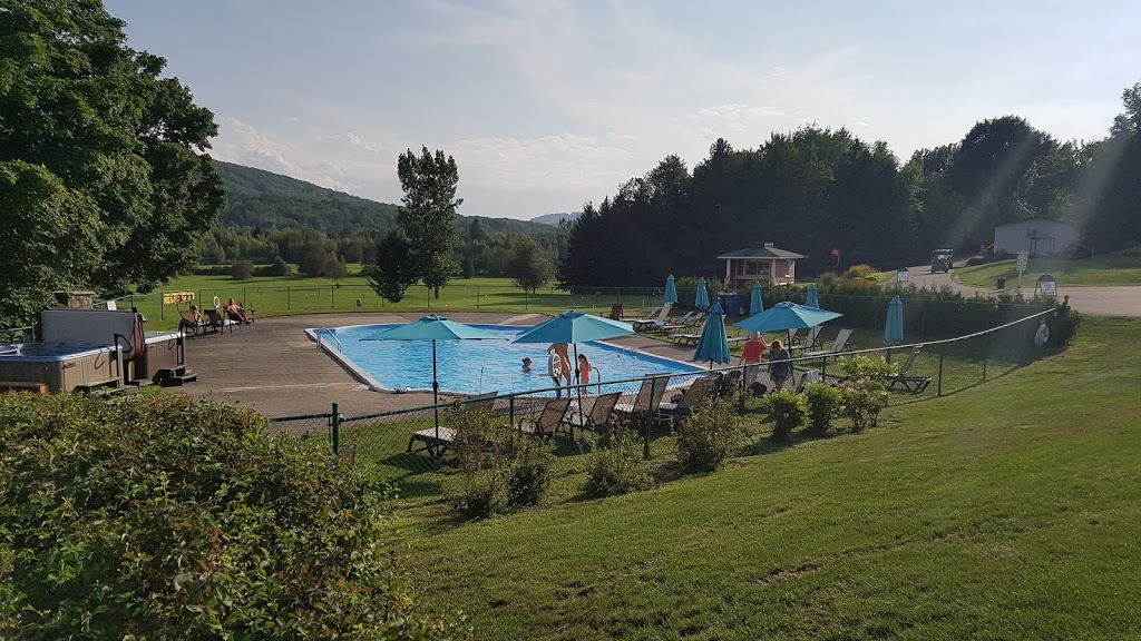 Auberge Bromont | 95 Rue de Montmorency, Bromont, QC J2L 2J1, Canada | Phone: (450) 534-4545