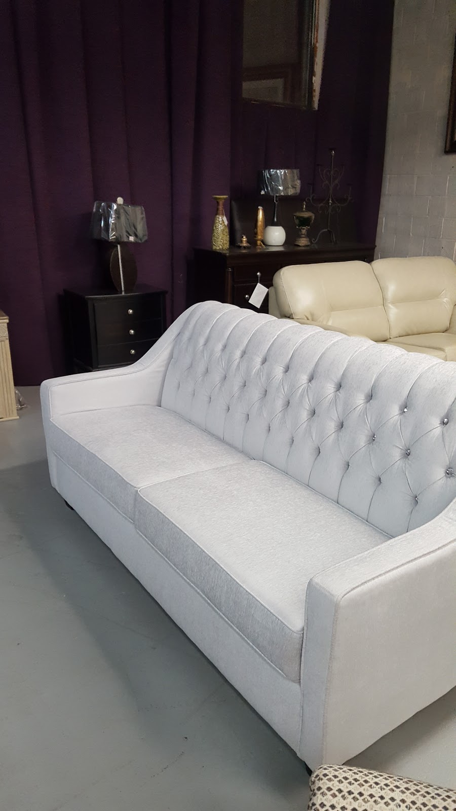 Sofamart Brampton | 36 Regan Rd, Brampton, ON L7A 1C8, Canada | Phone: (905) 791-8056