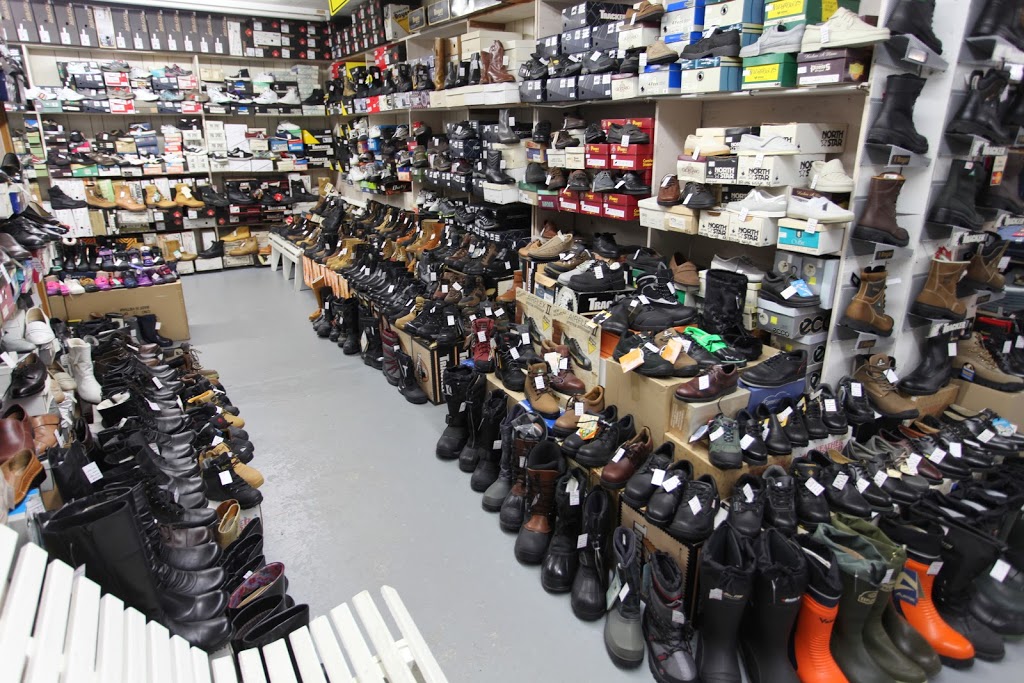 Magasin Raymond Gilbert | 422 QC-138, Saint-Augustin-de-Desmaures, QC G3A 2S7, Canada | Phone: (418) 878-2930