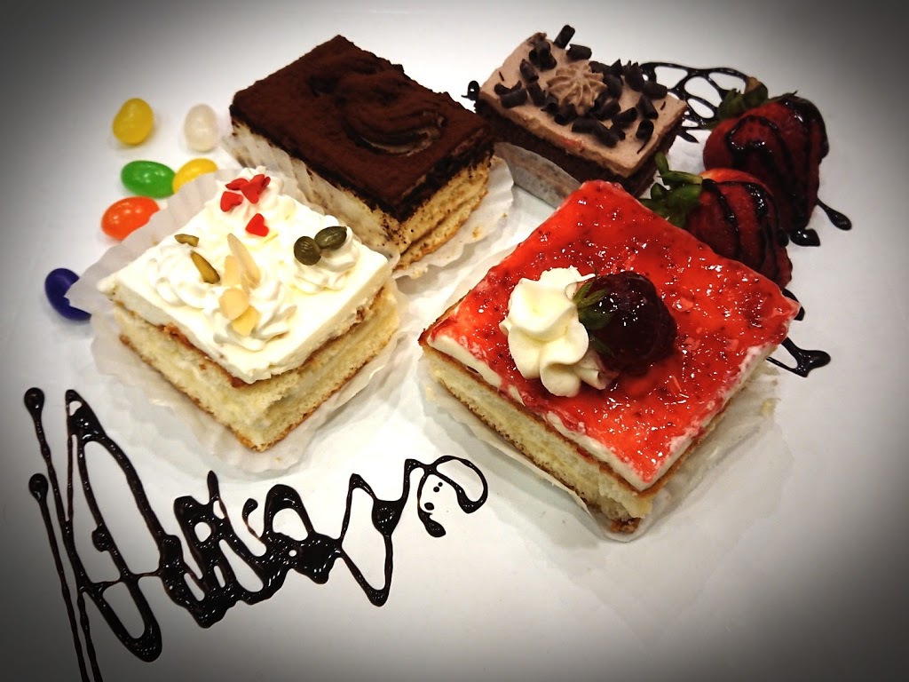 The Cake Club | 1168 Denman St, Vancouver, BC V6G 2M9, Canada | Phone: (604) 428-8990