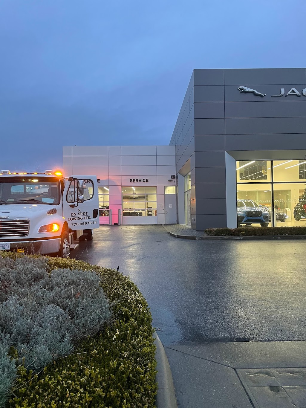 ON SPOT TOWING LTD | 10603 140 St, Surrey, BC V3T 0M1, Canada | Phone: (778) 859-1544