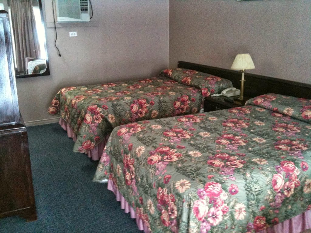 Motel Montreal | 95 Autoroute du Souvenir, LÎle-Perrot, QC J7V 7P8, Canada | Phone: (514) 453-6106