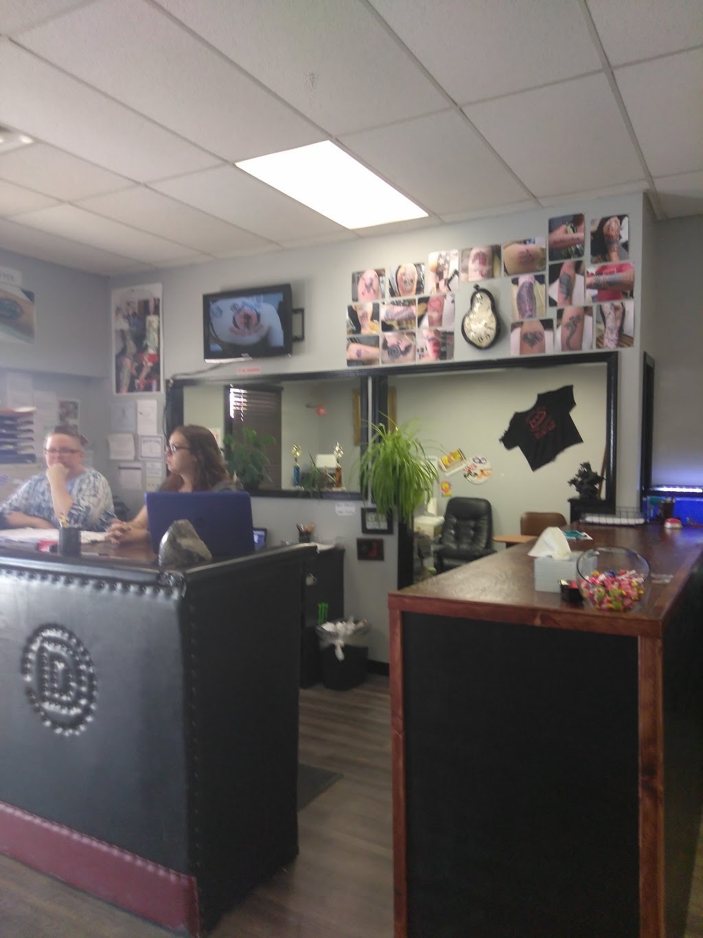 Dancing Devil Dermagraphics, LLC | 1000 Gratiot Blvd, Marysville, MI 48040, USA | Phone: (810) 364-3500