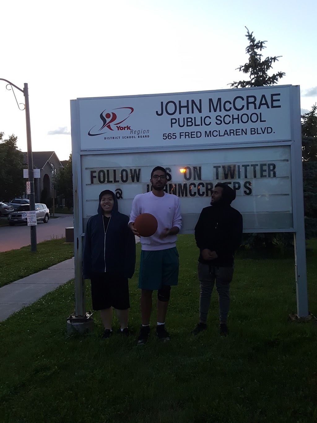 John McCrae Public School | 565 Fred McLaren Blvd, Markham, ON L6E 1N7, Canada | Phone: (905) 294-9122