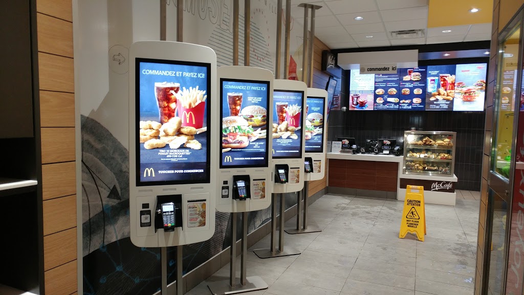 McDonalds | 2715 Avenue des Aristocrates, Laval, QC H7E 0H3, Canada | Phone: (450) 664-7662