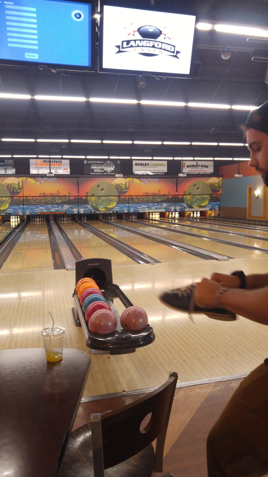 xcalibur bowling ball
