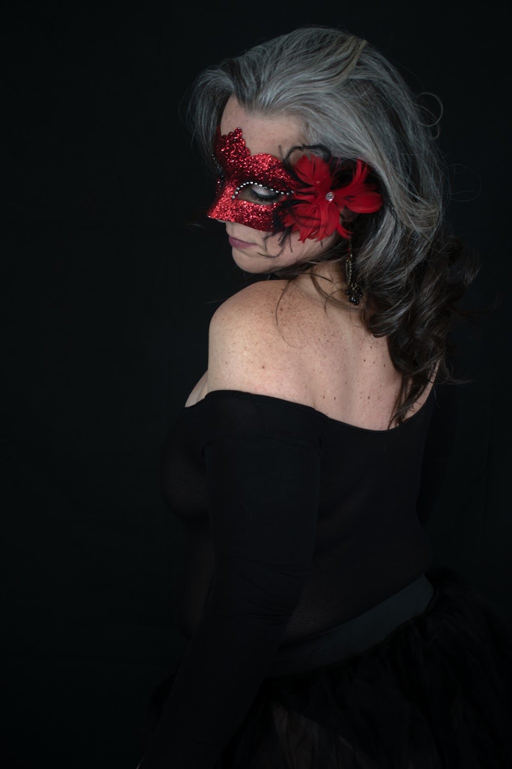 Lumineer Boudoir | 369 Muskoka Beach Rd, Gravenhurst, ON P1P 1M7, Canada | Phone: (705) 205-2094