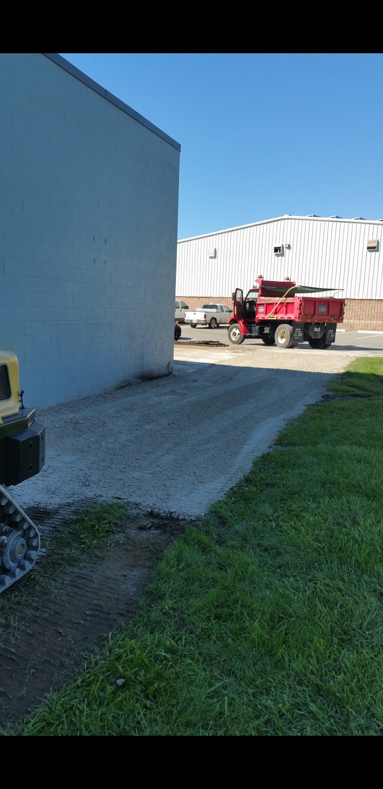 Lombardo Trucking & Excavating Ltd. | 144 Rd 10, Kingsville, ON N0R 1B0, Canada | Phone: (226) 347-5589