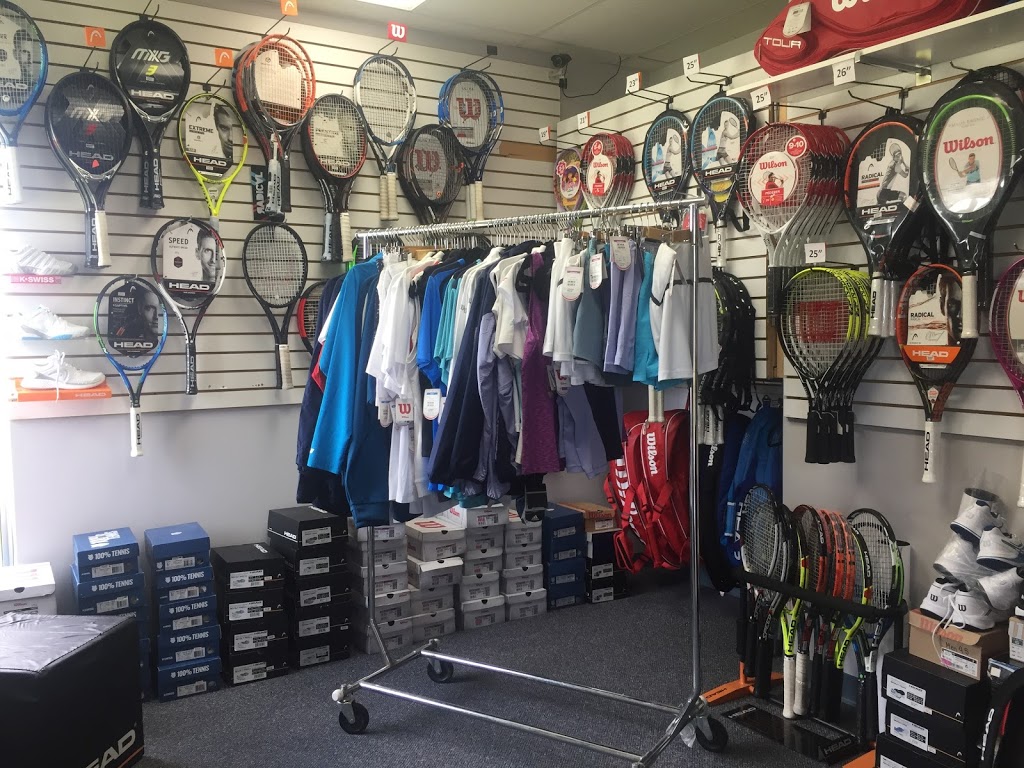 Royal City Tennis Club | 70 Municipal St, Guelph, ON N1G 4P9, Canada | Phone: (519) 823-0431