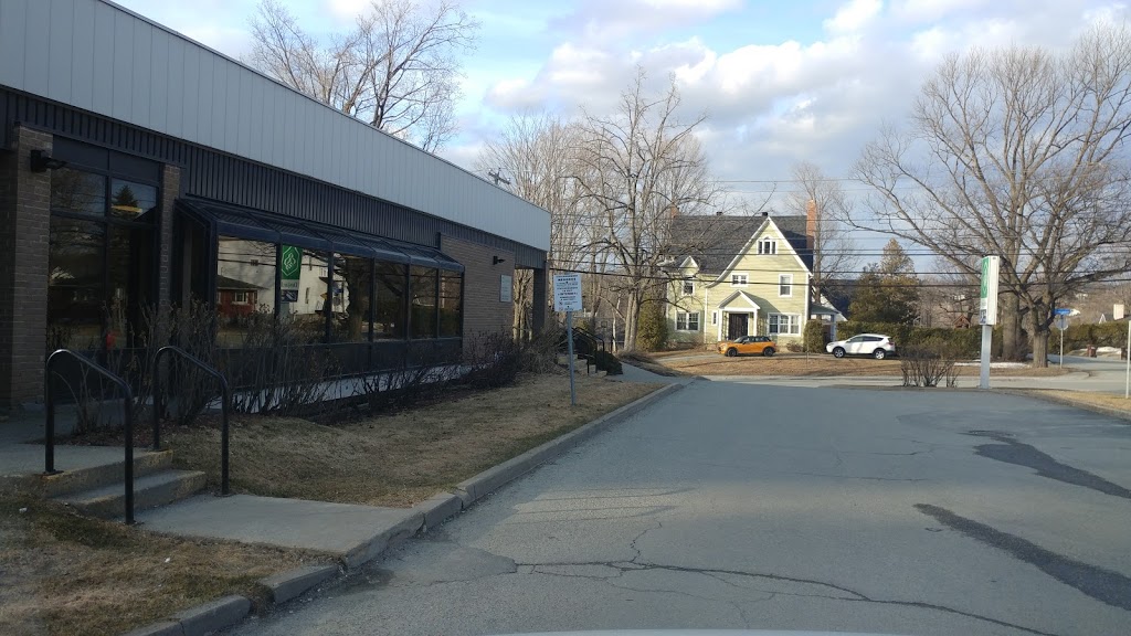 Caisse déconomie Desjardins des Cantons | 122 Rue Saint-Lambert, Sherbrooke, QC J1C 0N8, Canada | Phone: (819) 566-1181