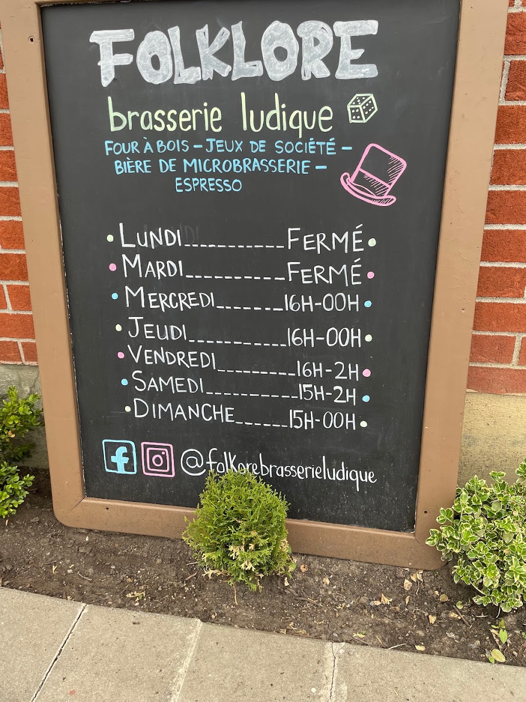 Folklore - Brasserie Ludique | 540 Bd Marie-Victorin, Boucherville, QC J4B 1W9, Canada | Phone: (450) 906-9996