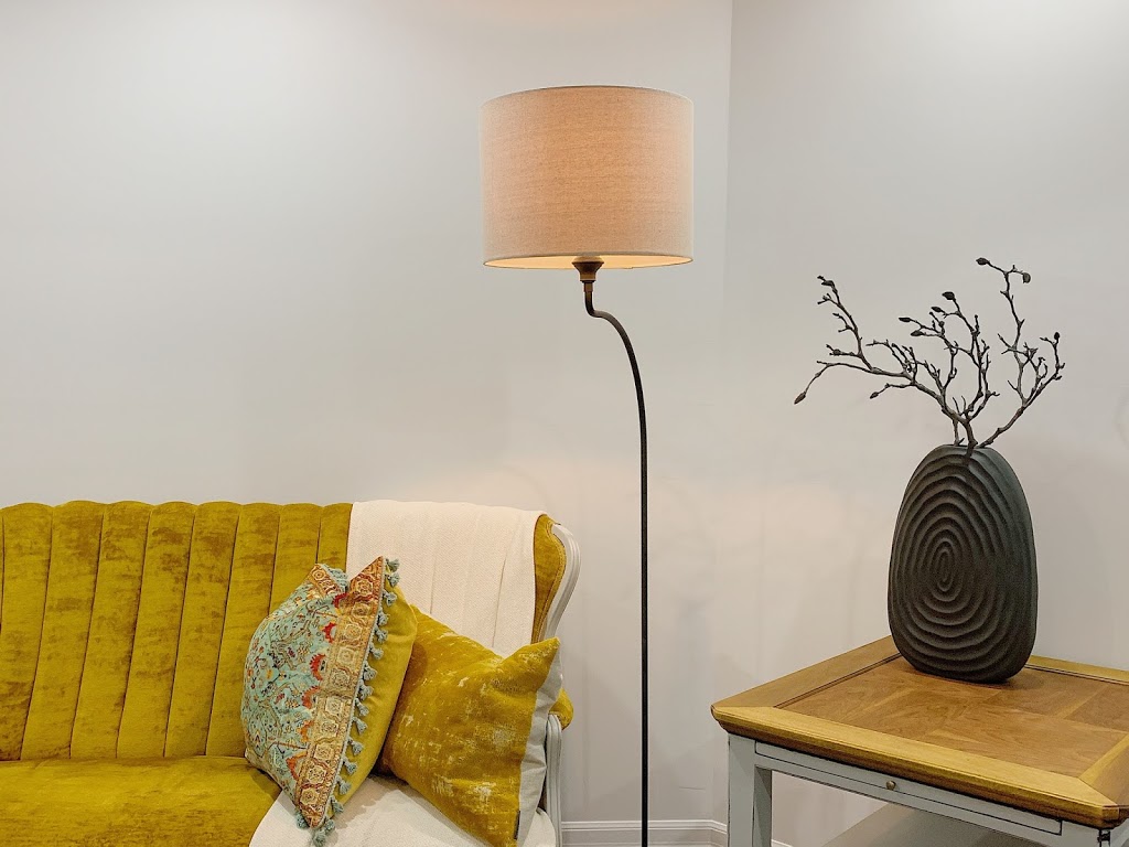 Laurels Loft | 2670 Dundas St S, Cambridge, ON N1R 5S2, Canada | Phone: (519) 624-3104