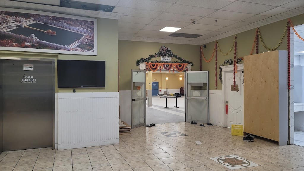 Gurdwara Dukh Nivaran Sahib | 15255 68 Ave, Surrey, BC V3S 3L5, Canada | Phone: (604) 594-5100