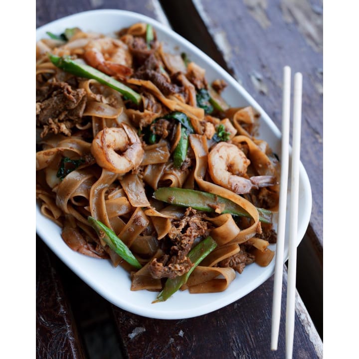 Thai Express | 4825 Mt Royal Gate SW, Calgary, AB T3E 6K6, Canada | Phone: (403) 249-8087