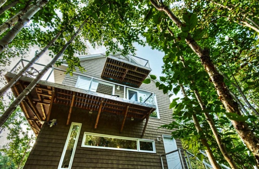 Chalet Néo-Rustique | Chemin Marthe-B.-Hogues, Petite-Rivière-Saint-François, QC G0A 2L0, Canada