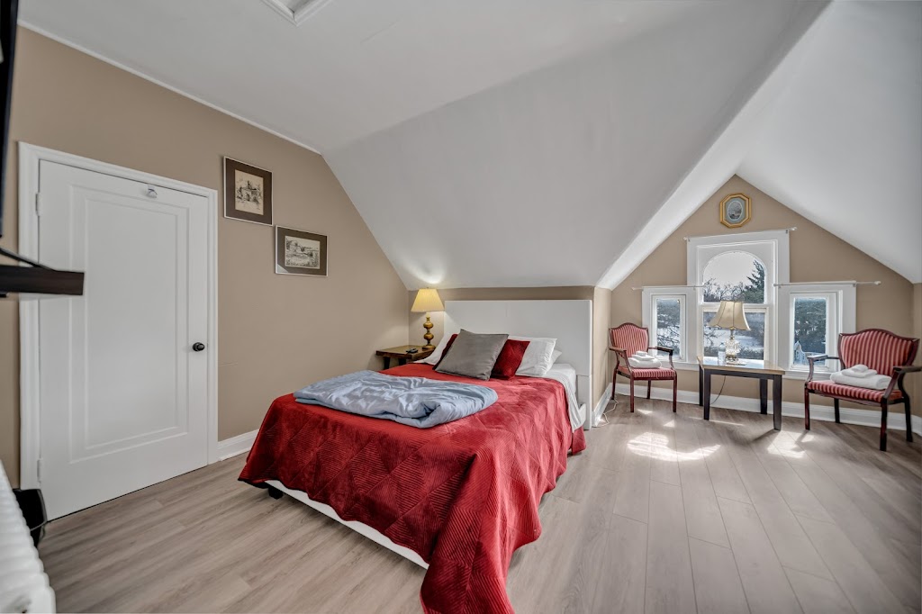 Marmora and Lake Inn B & B/ The Baron On 7 | 29 Bursthall St, Marmora, ON K0K 2M0, Canada | Phone: (613) 324-4555