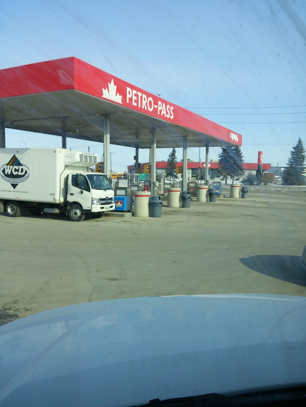 Petro-Pass Truck Stop | 425 Oak Point Hwy, Winnipeg, MB R2R 1T9, Canada | Phone: (204) 694-3835