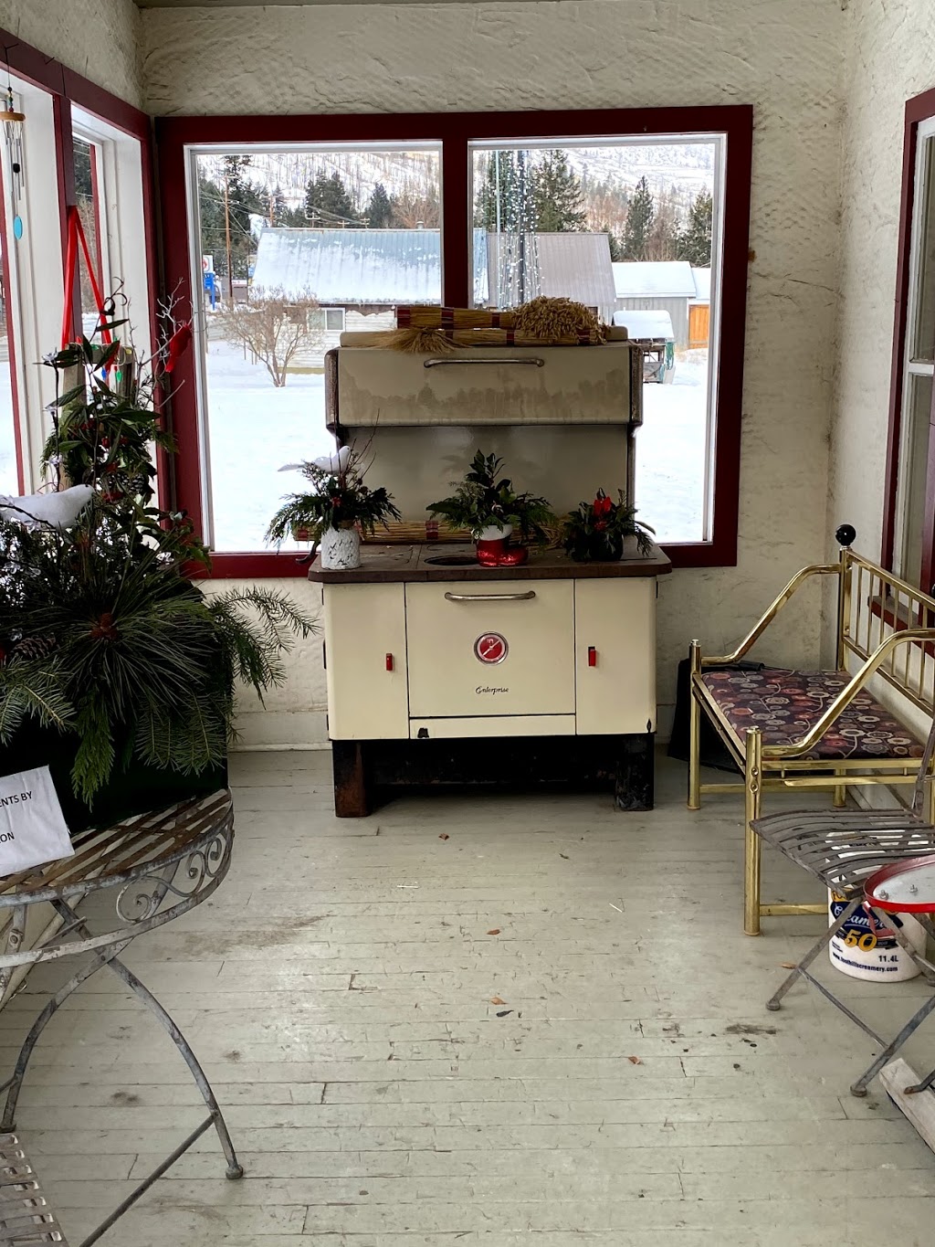 Rags Relics & Rutabagas | 1585 Victoria St, Rock Creek, BC V0H 1Y0, Canada | Phone: (250) 446-2171