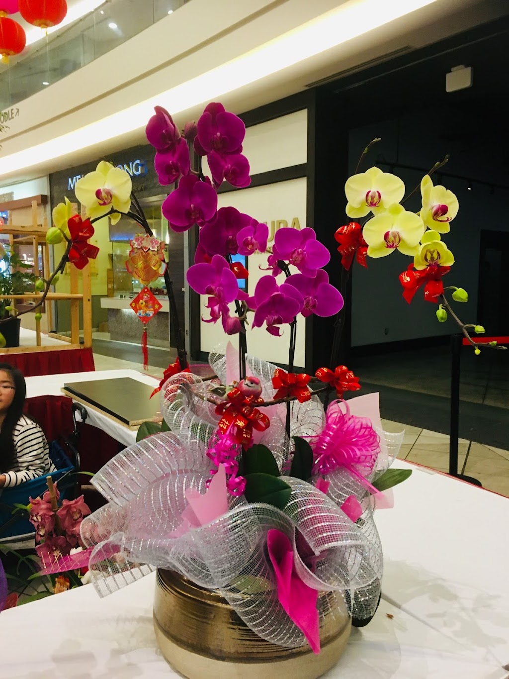Elegant Floral Design | 3757 Jacombs Rd #145, Richmond, BC V6V 2R3, Canada | Phone: (604) 249-8880